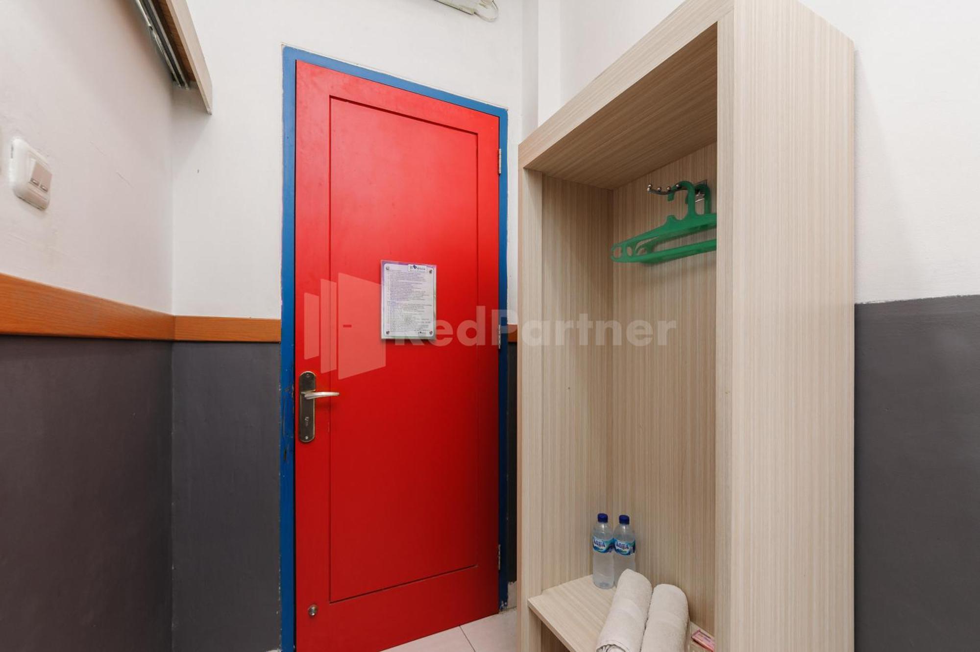 Ian Hotel Jaksa Mitra Reddoorz 자카르타 외부 사진