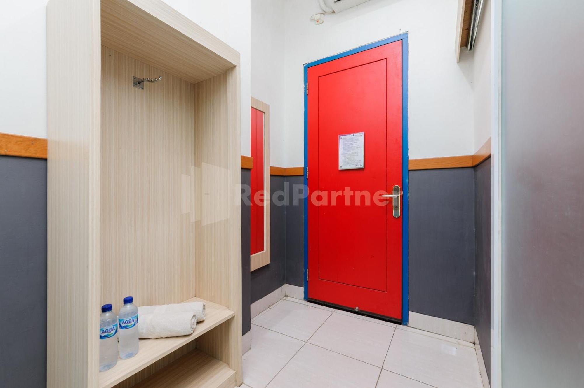 Ian Hotel Jaksa Mitra Reddoorz 자카르타 외부 사진