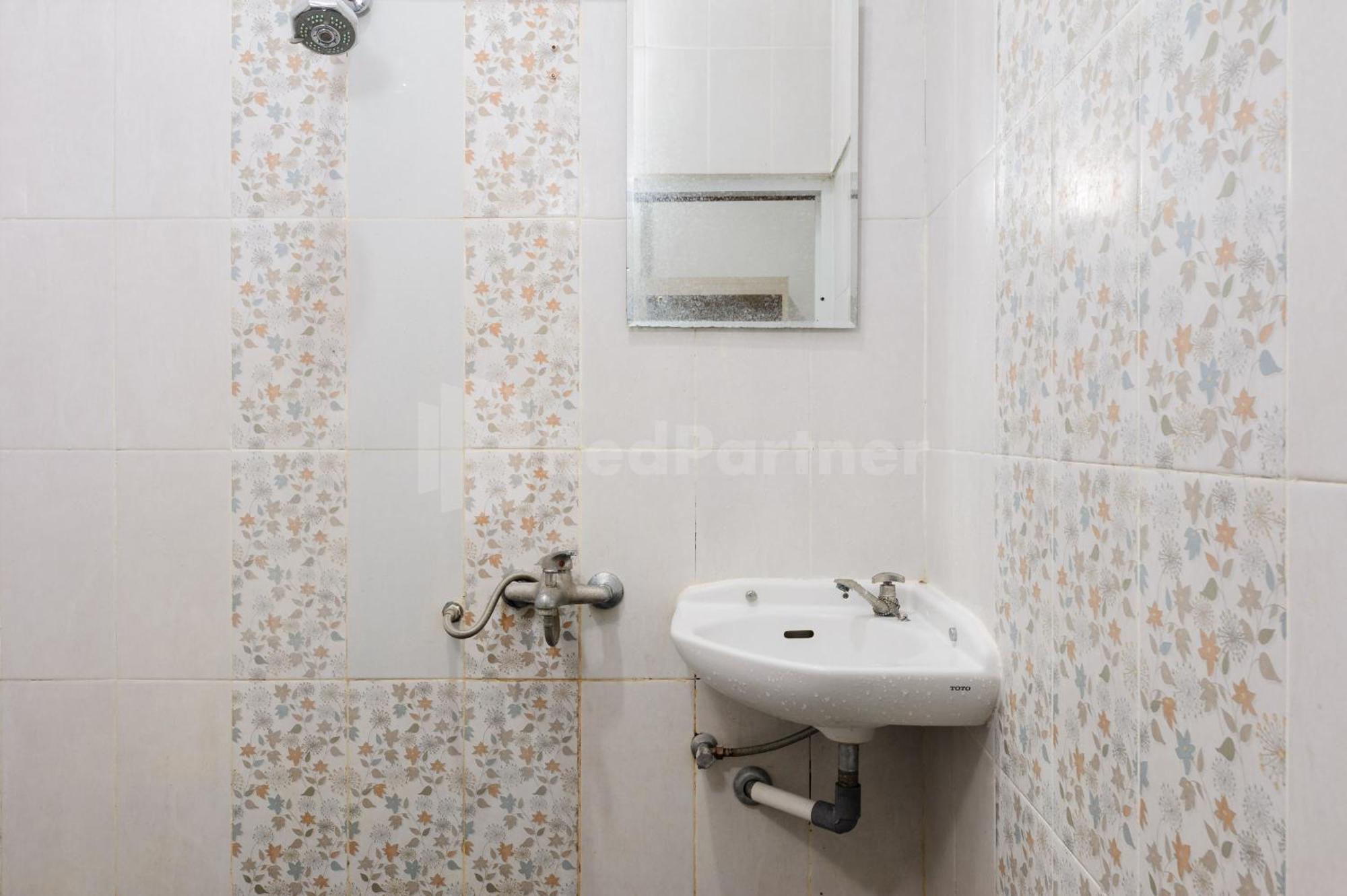 Ian Hotel Jaksa Mitra Reddoorz 자카르타 외부 사진